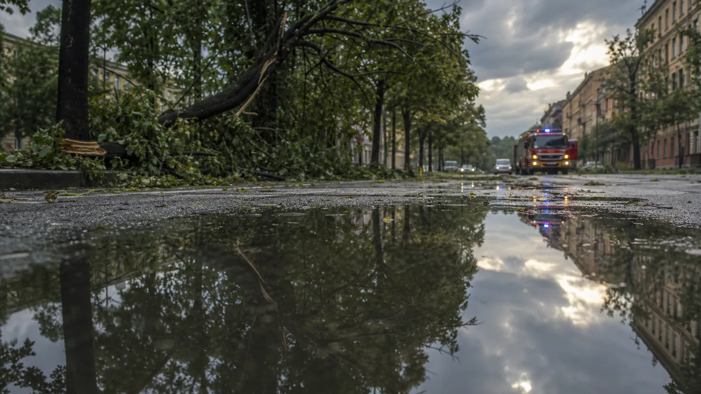 Temporali e grandine sull’Emilia – Romagna, scatta l’allerta arancione – danni, disagi e concerto dei Pooh rinviato
